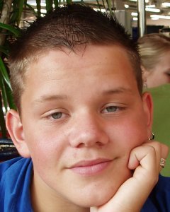 TeRoRsQaU - Bild 1