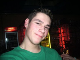 Aaron - Bild 1