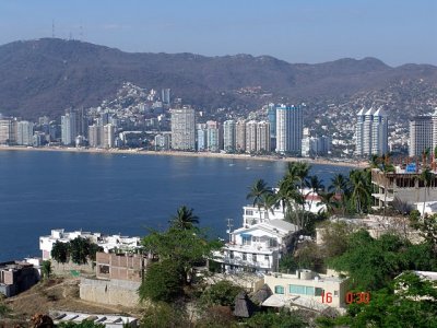 alejandro - Bild 2