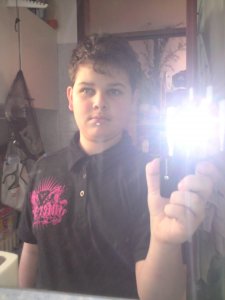 n0rmal0b0y - Bild 1