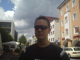Genious - Bild 1