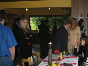 Kleid_aus_Rosen - Bild 3
