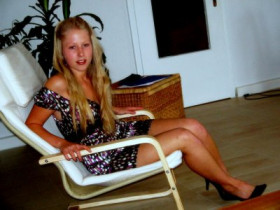 Kleid_aus_Rosen - Bild 1