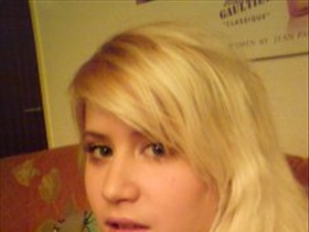 BunnyLOVEgirlSHIT - Bild 1