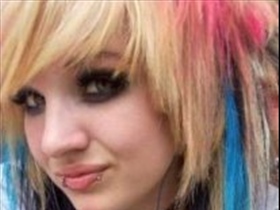 Emo-Girl - Bild 1