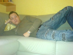 PlaYaNight - Bild 1