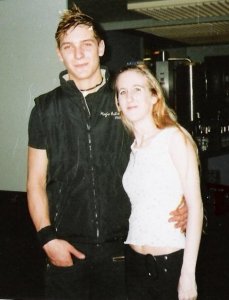 VirusGirl01 - Bild 3