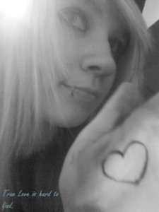 xXKiiwiiWhaaatXx - Bild 1